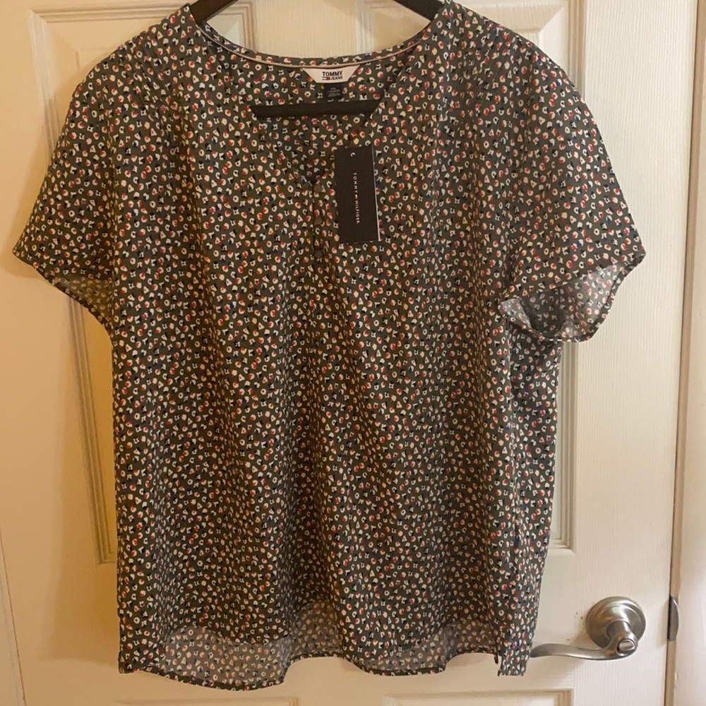 New with Tags Woman’s Tommy Blouse